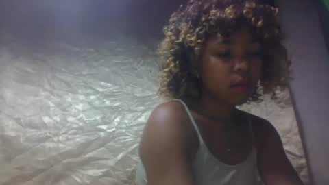 Snapshot of mbotyfeliciaa chatting on 11/28/25, 07:00 mbotyfeliciaa online show from 11/28/25, 07:00