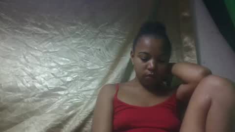 Snapshot of mbotyfeliciaa chatting on 12/19/25, 01:12 mbotyfeliciaa online show from 12/19/25, 01:12