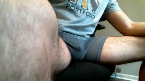 Snapshot of mcbuster11 chatting on 12/04/24, 09:24 mcbuster11 online show from 12/04/24, 09:24