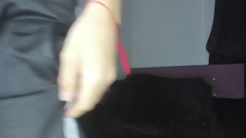 mcloviin_ online show from 05/09/26, 02:28