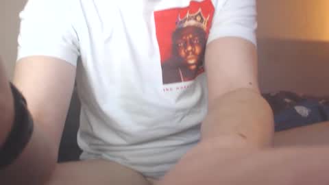 Snapshot of mcmike_es chatting on 01/04/25, 06:09 Mike online show from 01/04/25, 06:09