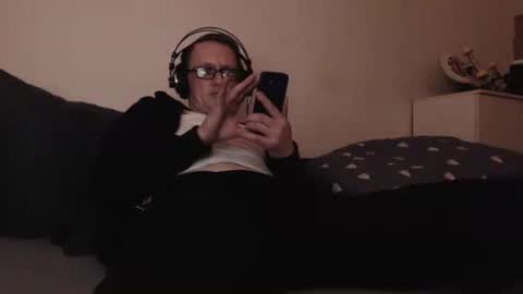 Snapshot of mcmike_es chatting on 01/25/25, 10:08 Mike online show from 01/25/25, 10:08