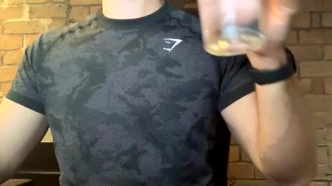 Snapshot of mcr8080 chatting on 12/28/24, 12:45 mcr8080 online show from 12/28/24, 12:45