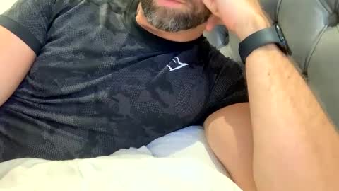 Snapshot of mcr8080 chatting on 12/29/24, 03:03 mcr8080 online show from 12/29/24, 03:03