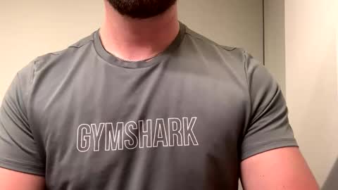 mcr8080 online show from 01/08/25, 05:16