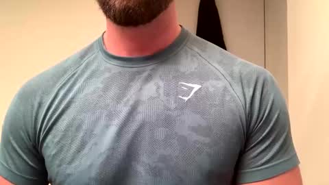 Snapshot of mcr8080 chatting on 01/10/25, 02:13 mcr8080 online show from 01/10/25, 02:13