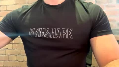 Snapshot of mcr8080 chatting on 01/12/25, 10:34 mcr8080 online show from 01/12/25, 10:34