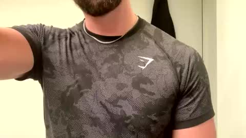 Snapshot of mcr8080 chatting on 01/14/25, 05:12 mcr8080 online show from 01/14/25, 05:12