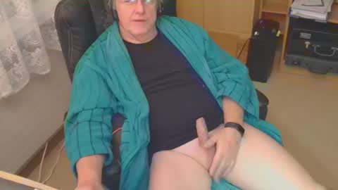 mcswis6 online show from 12/02/24, 01:35