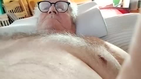 mcwire4 online show from 01/04/25, 02:46