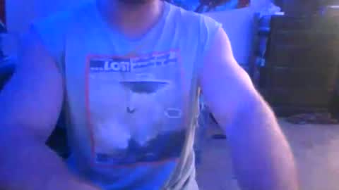 Snapshot of md3211 chatting on 12/14/25, 06:08 md3211 online show from 12/14/25, 06:08