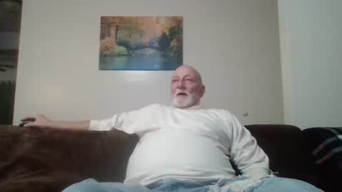 Snapshot of mdane99 chatting on 12/28/24, 12:26 mdane99 online show from 12/28/24, 12:26