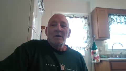 Snapshot of mdane99 chatting on 02/13/25, 10:54 mdane99 online show from 02/13/25, 10:54