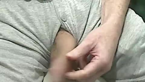 Snapshot of me510 chatting on 12/03/24, 10:51 me510 online show from 12/03/24, 10:51