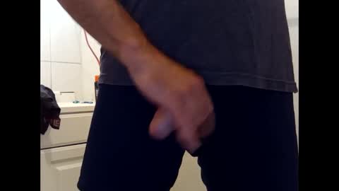 Snapshot of meaderd740870 chatting on 11/28/25, 01:14 meaderd740870 online show from 11/28/25, 01:14