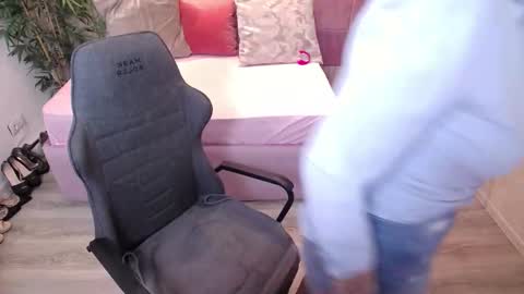 meamandax online show from 02/08/26, 07:23