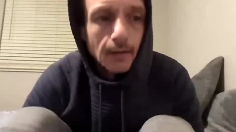 Snapshot of meanfinger chatting on 02/07/26, 02:15 Jizzy online show from 02/07/26, 02:15