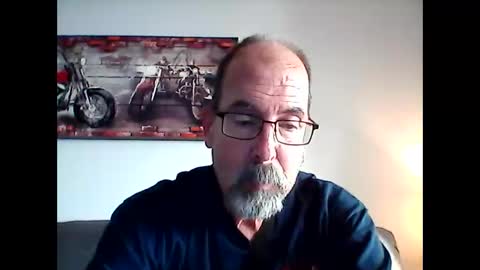 Snapshot of meathome3 chatting on 12/13/24, 01:44 me at home online show from 12/13/24, 01:44