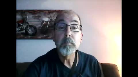 Snapshot of meathome3 chatting on 12/14/24, 07:14 me at home online show from 12/14/24, 07:14