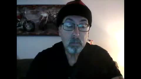 Snapshot of meathome3 chatting on 12/20/24, 01:11 me at home online show from 12/20/24, 01:11
