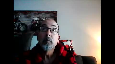 Snapshot of meathome3 chatting on 01/04/25, 04:32 me at home online show from 01/04/25, 04:32