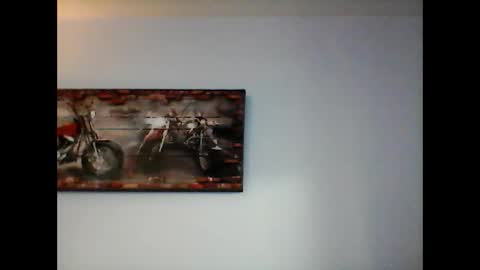 Snapshot of meathome3 chatting on 01/08/25, 01:31 me at home online show from 01/08/25, 01:31