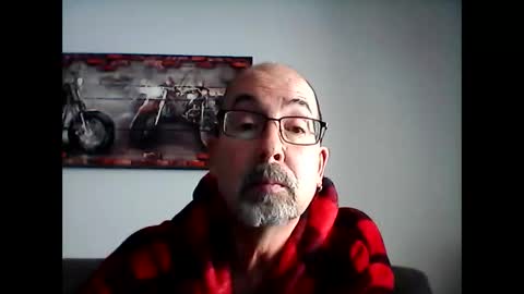 Snapshot of meathome3 chatting on 02/09/25, 04:18 me at home online show from 02/09/25, 04:18