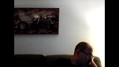 Snapshot of meathome3 chatting on 02/20/25, 04:39 me at home online show from 02/20/25, 04:39