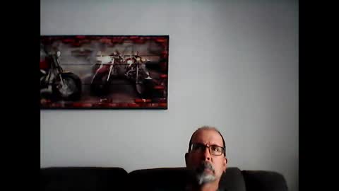 Snapshot of meathome3 chatting on 03/12/25, 03:51 me at home online show from 03/12/25, 03:51