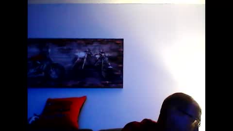 Snapshot of meathome3 chatting on 09/16/25, 10:16 me at home online show from 09/16/25, 10:16