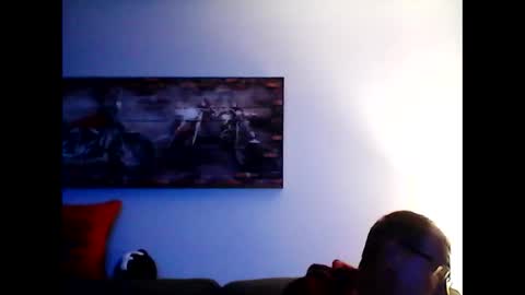 Snapshot of meathome3 chatting on 09/23/25, 09:56 me at home online show from 09/23/25, 09:56