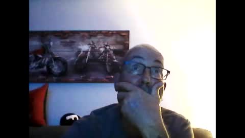 Snapshot of meathome3 chatting on 09/29/25, 01:33 me at home online show from 09/29/25, 01:33