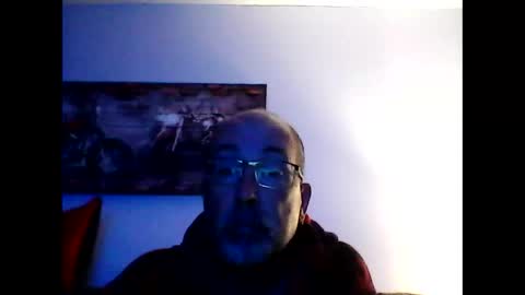 Snapshot of meathome3 chatting on 10/09/25, 10:13 me at home online show from 10/09/25, 10:13