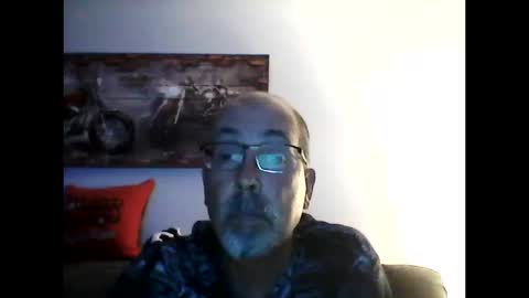 Snapshot of meathome3 chatting on 10/15/25, 02:55 me at home online show from 10/15/25, 02:55
