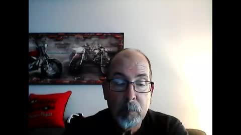 Snapshot of meathome3 chatting on 10/19/25, 03:12 me at home online show from 10/19/25, 03:12
