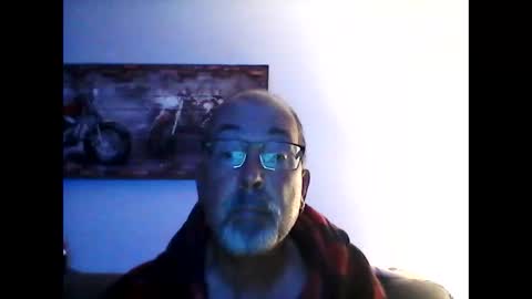 Snapshot of meathome3 chatting on 10/24/25, 10:00 me at home online show from 10/24/25, 10:00