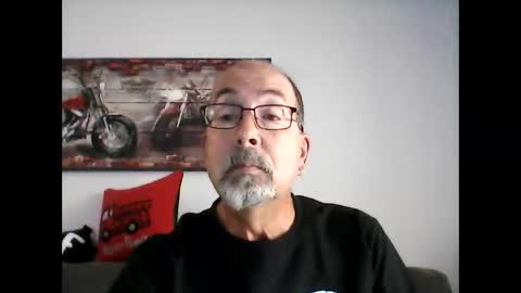 Snapshot of meathome3 chatting on 11/16/25, 05:07 me at home online show from 11/16/25, 05:07