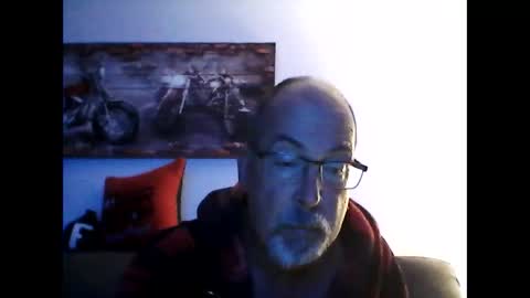 Snapshot of meathome3 chatting on 11/17/25, 11:05 me at home online show from 11/17/25, 11:05