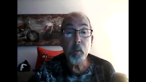 Snapshot of meathome3 chatting on 11/23/25, 05:57 me at home online show from 11/23/25, 05:57