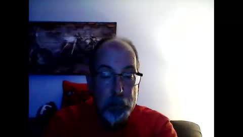 Snapshot of meathome3 chatting on 12/18/25, 04:18 me at home online show from 12/18/25, 04:18