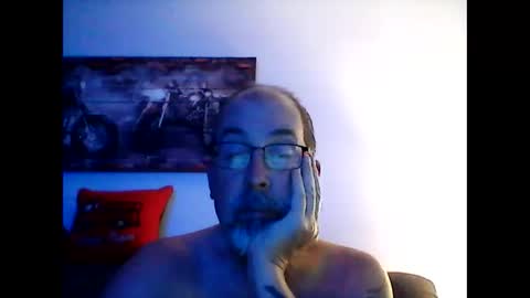 me at home online show from 12/21/25, 01:40