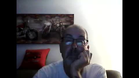 me at home online show from 05/18/26, 04:07