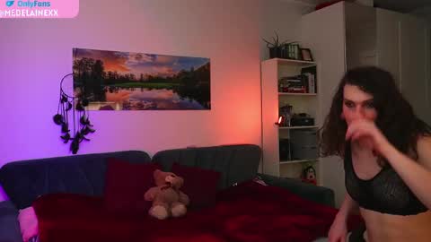 Milena online show from 02/18/25, 09:09