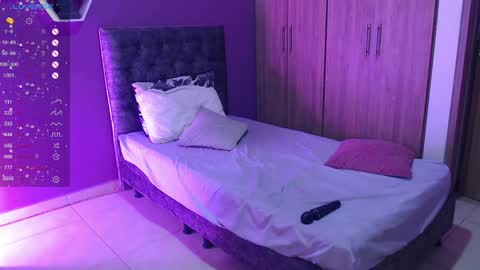 medelyn  Instagram mady evans13 online show from 12/21/24, 10:40