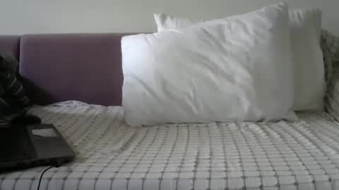 Snapshot of medusalady chatting on 02/08/25, 09:13 medusalady online show from 02/08/25, 09:13