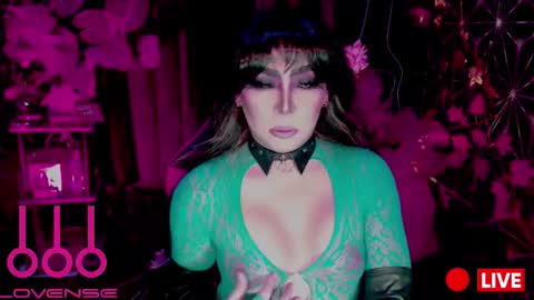 THE QUEEN ALPHA   Queen Medusa Prey online show from 02/03/26, 01:37