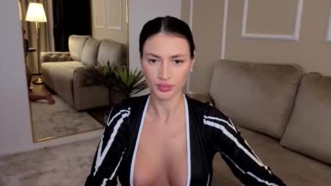 MedussaEyes online show from 11/14/25, 09:57