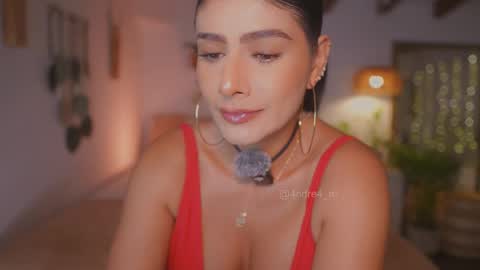 Snapshot of meegan1 chatting on 10/16/25, 12:06 Andrea online show from 10/16/25, 12:06