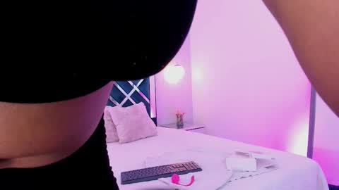 Melody online show from 02/04/26, 11:38