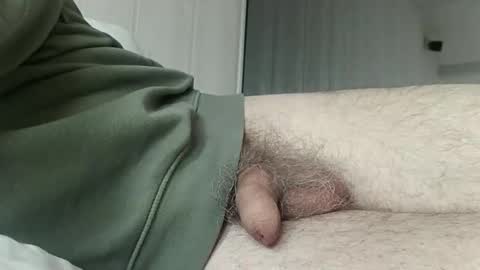 meforu21 online show from 01/13/26, 12:10